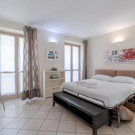 Piazza Statuto Functional Apartment Turin