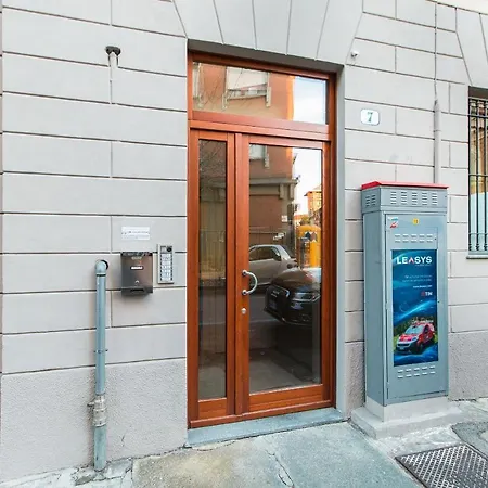 Piazza Statuto Functional Apartment