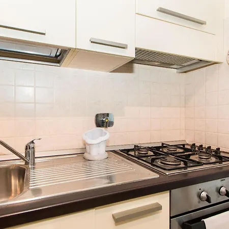 Piazza Statuto Functional Apartment