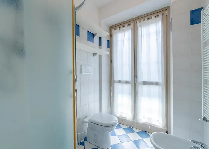 Guesthost - Piazza Statuto Functional *