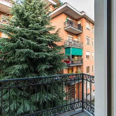 Guesthost - Piazza Statuto Functional Turijn