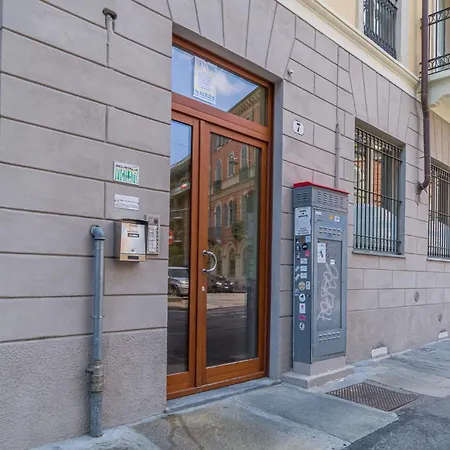 Guesthost - Piazza Statuto Functional *