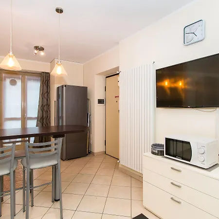 Guesthost - Piazza Statuto Functional Appartement Turin