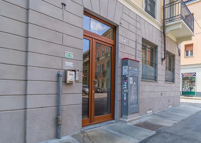 Guesthost - Piazza Statuto Functional *